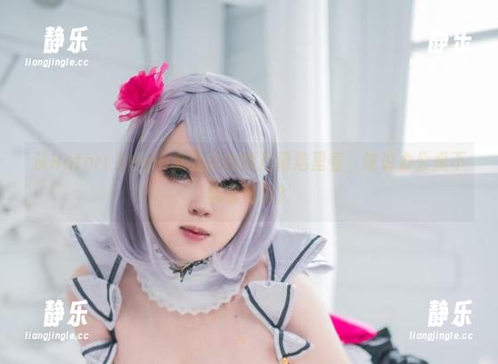 Hatori Sama 从Hatori Sama办公室的图片精选里看,谁说办公桌不能有情调?